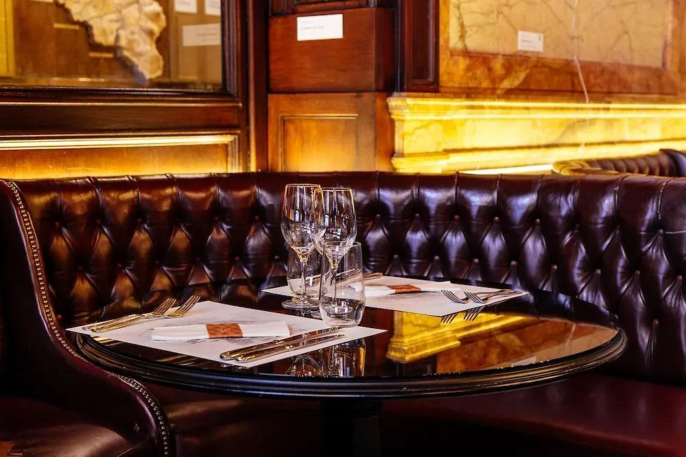 בריסל Hotel Metropole 5*,