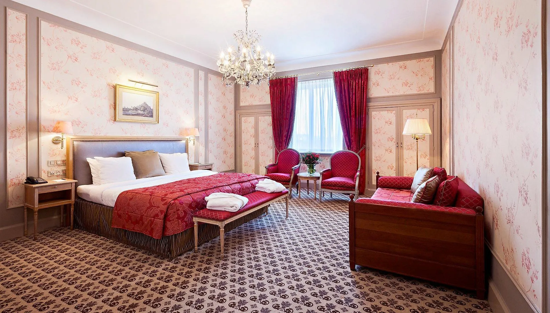 בריסל Hotel Metropole