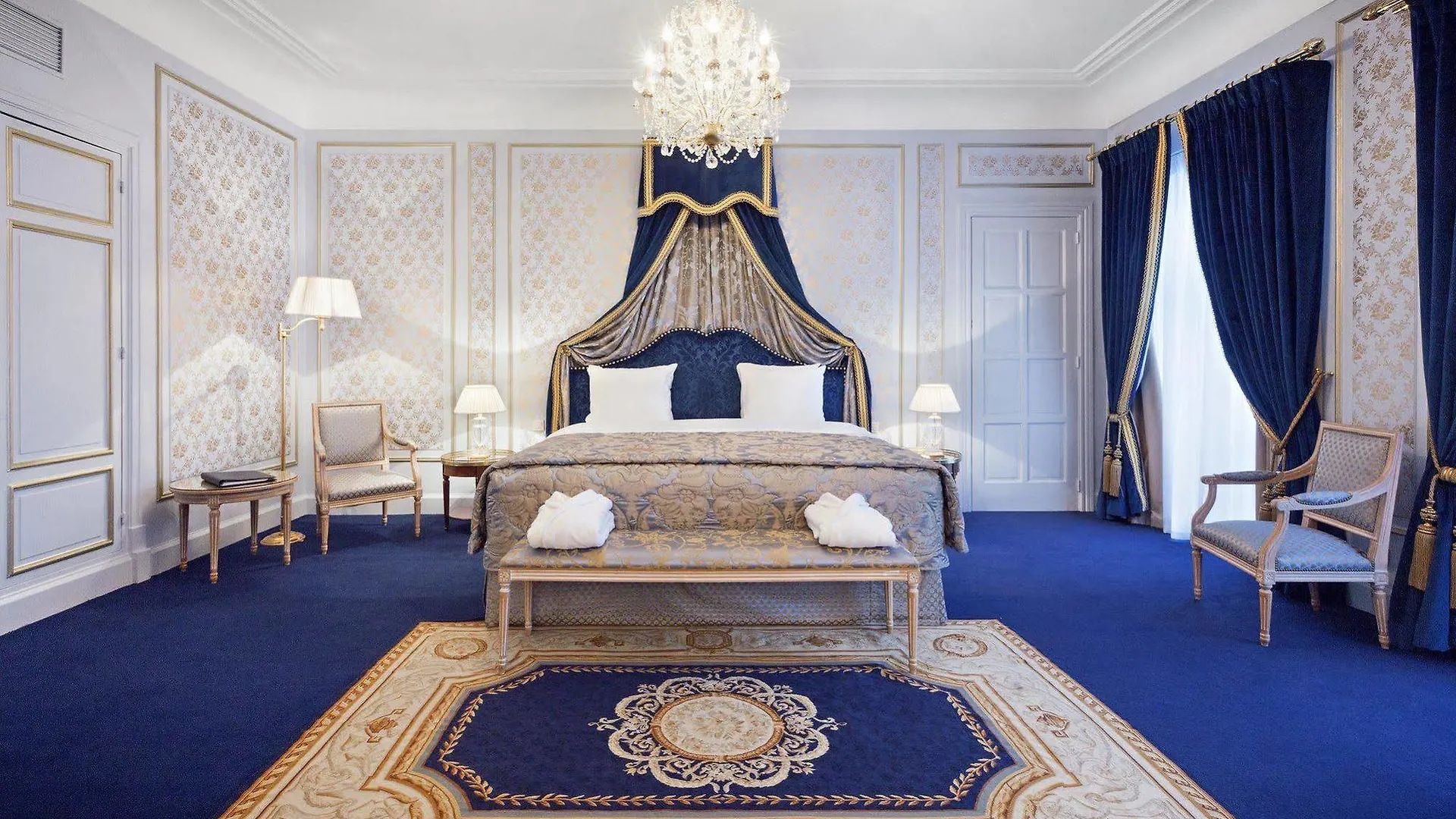 בריסל Hotel Metropole