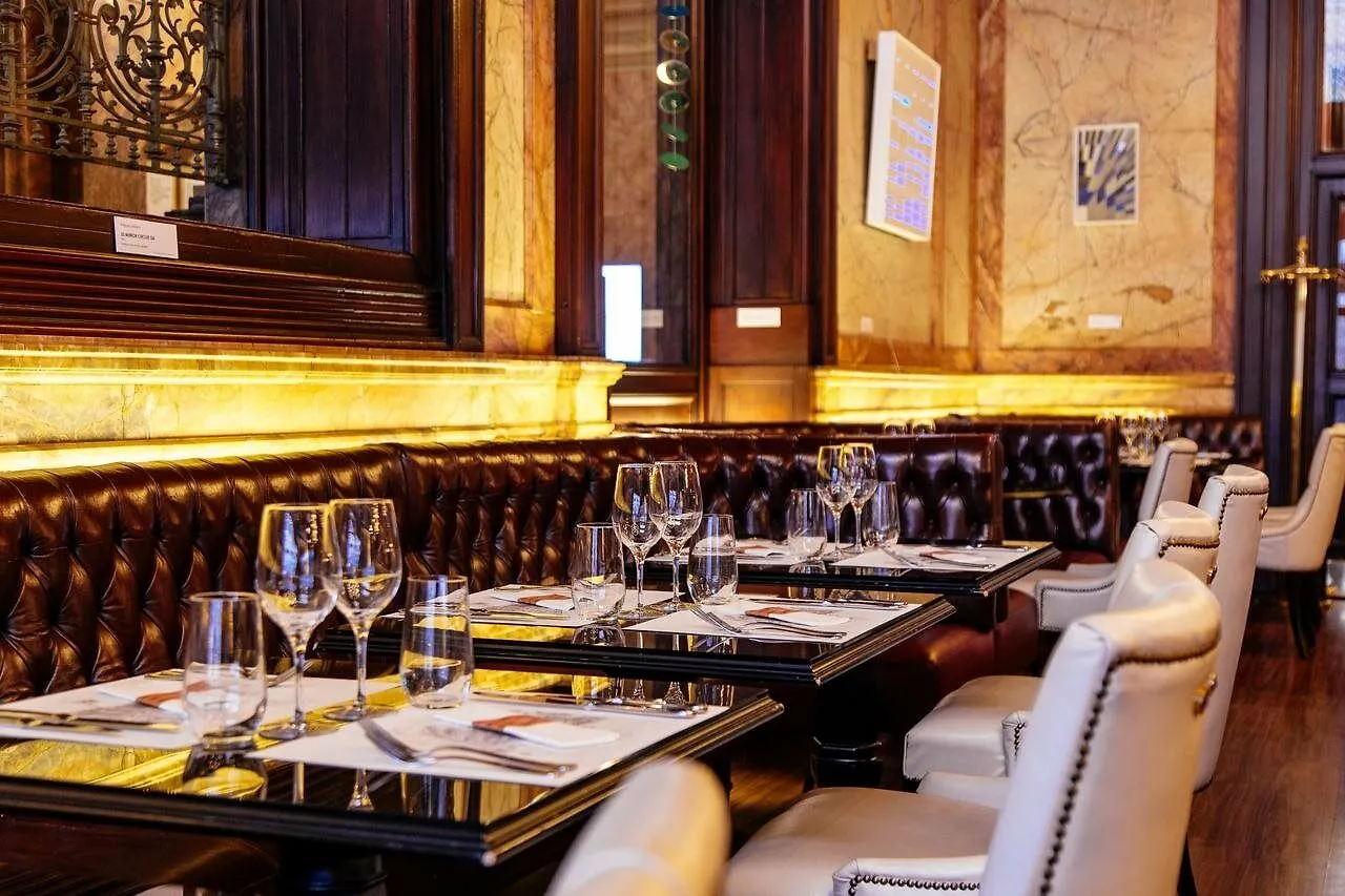 בריסל Hotel Metropole